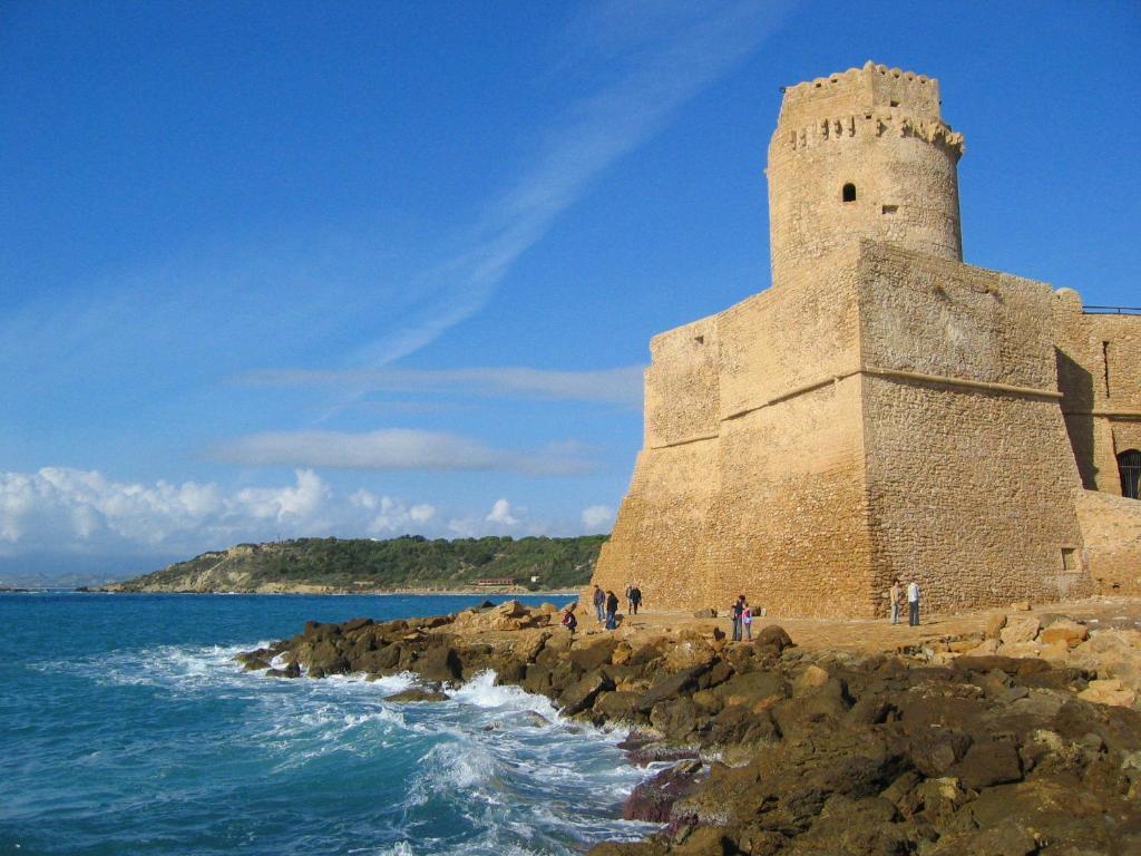 Agriturismo Torre Del Golfo Cropani Zewnętrze zdjęcie